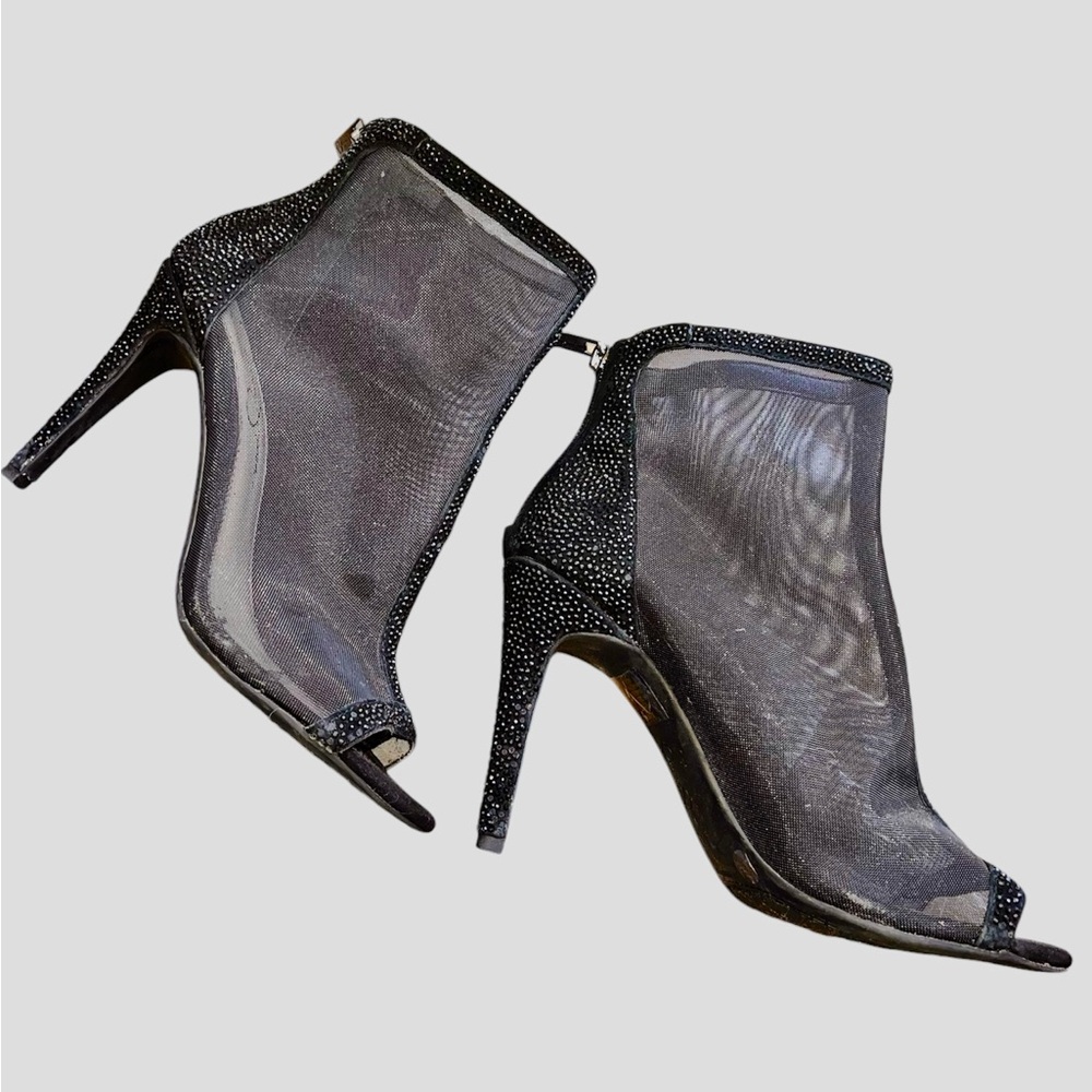 Jessica Simpson 4” bootie heels, glittery heel/trim, black mesh, evening ready!